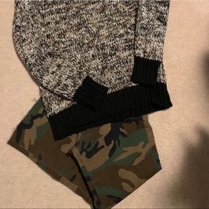 Camo cropped flared jeans Pants XXS
